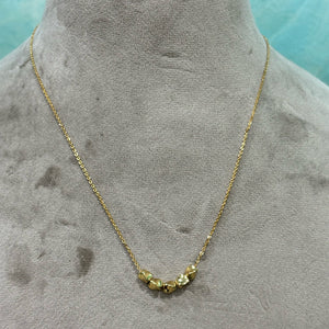 minimalist chains