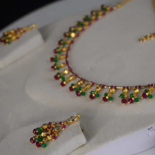 Ruby Emarald Elegent Necklace Earrings Hk0375
