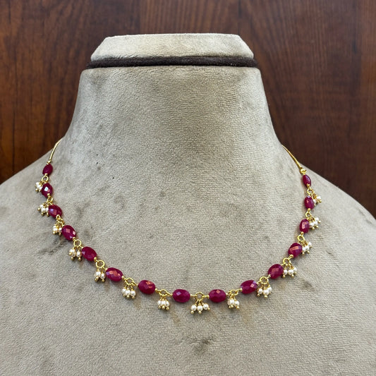 HK0266 - Ovel Cut Ruby & Sowraski Pearls Necklace