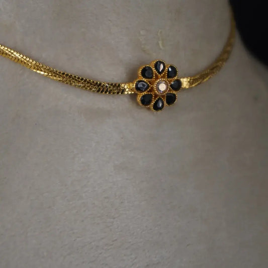 Black Choker Hk0350