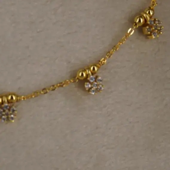 7 Star CZ Pendent Necklace HK0408